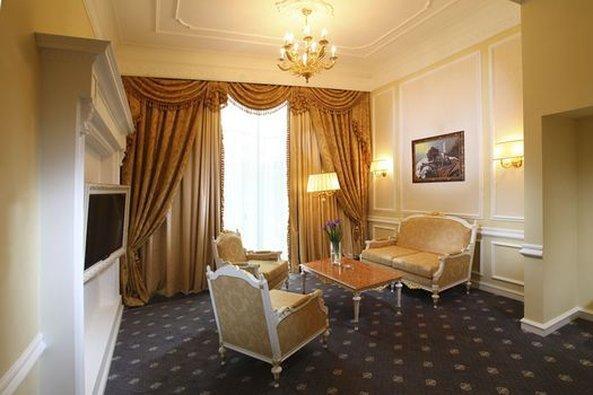 Aleksandrovski Grand Hotel Vladikavkaz Room photo